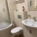 Przestronny Na Dolnej Apartman *