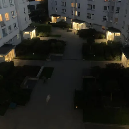 Przestronny Na Dolnej Warschau